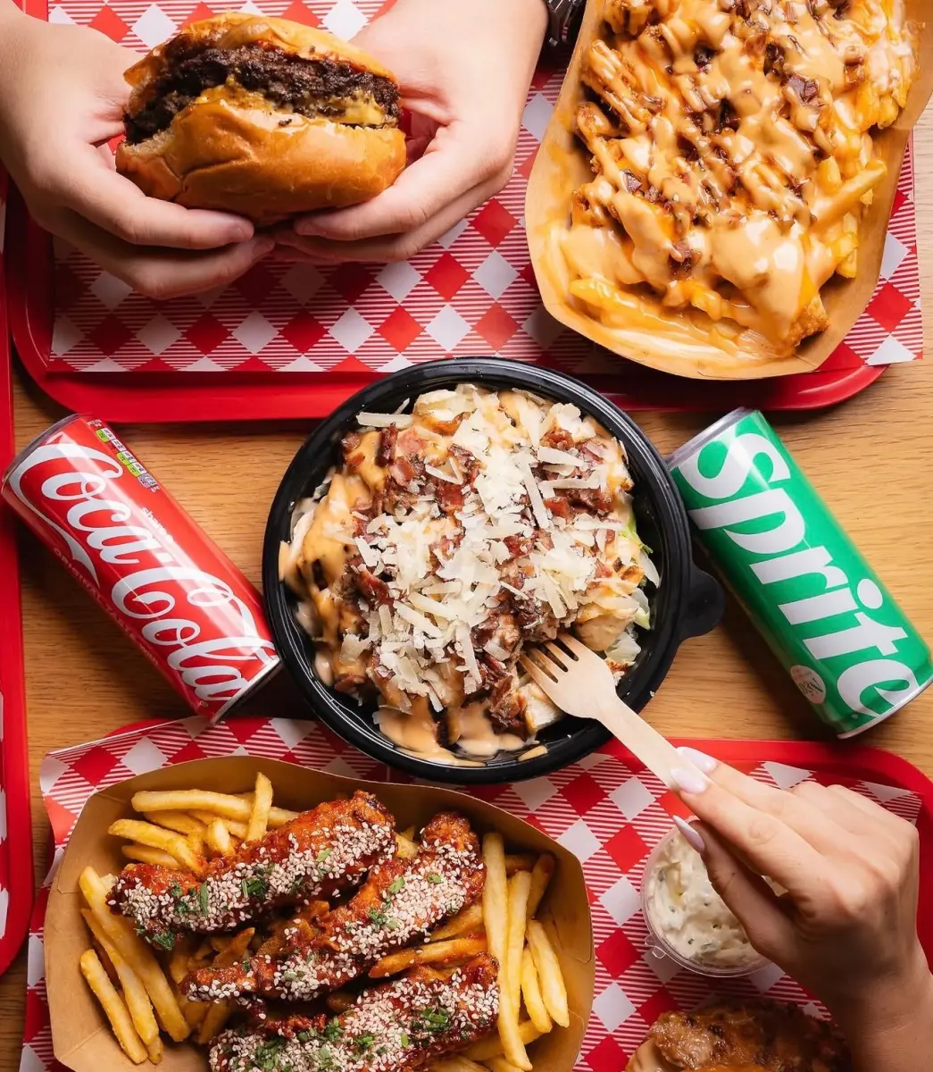 Wolfie’s West Side Peristeri