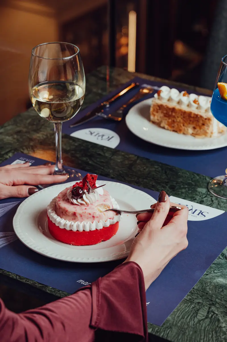 Τόλης sweets & eats