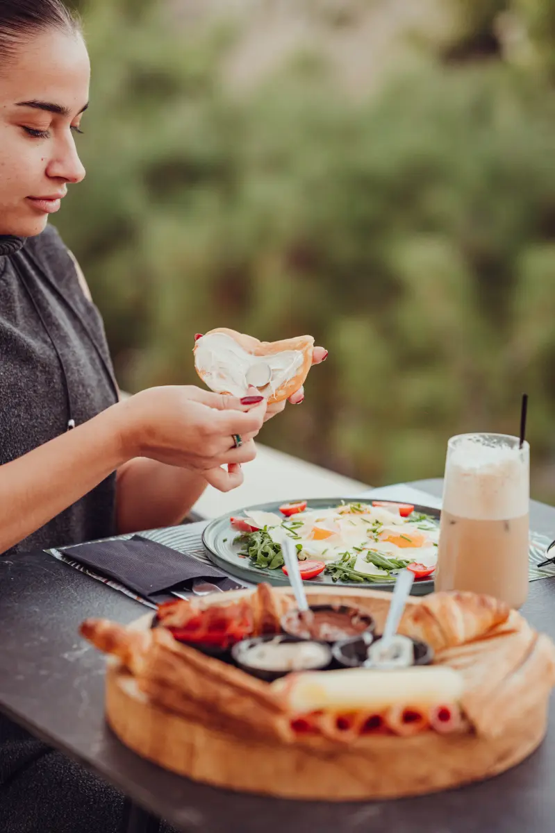 Joli Cafe Bar Roof Top