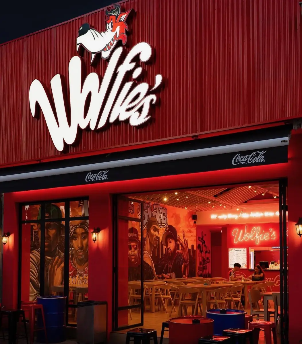 Wolfie’s West Side Peristeri