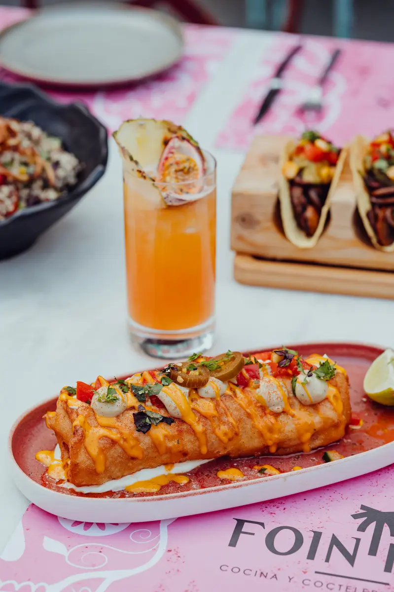 Foinikas Cocina Y Cocteleria Mexicana